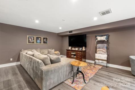 304 Greenwood Place Belmont NC 28012