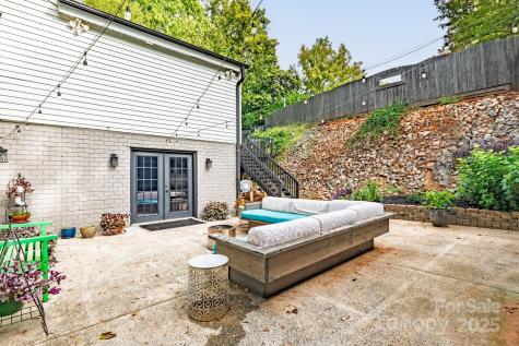 304 Greenwood Place Belmont NC 28012