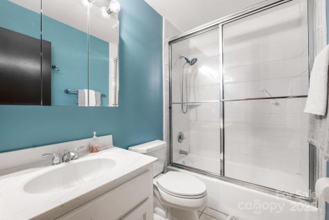 304 Greenwood Place Belmont NC 28012