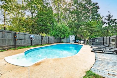 304 Greenwood Place Belmont NC 28012