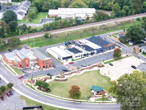 304 Greenwood Place Belmont NC 28012