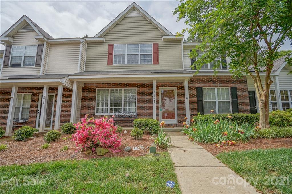 6039 Cougar Lane Charlotte NC 28269