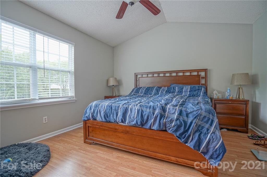 6039 Cougar Lane Charlotte NC 28269