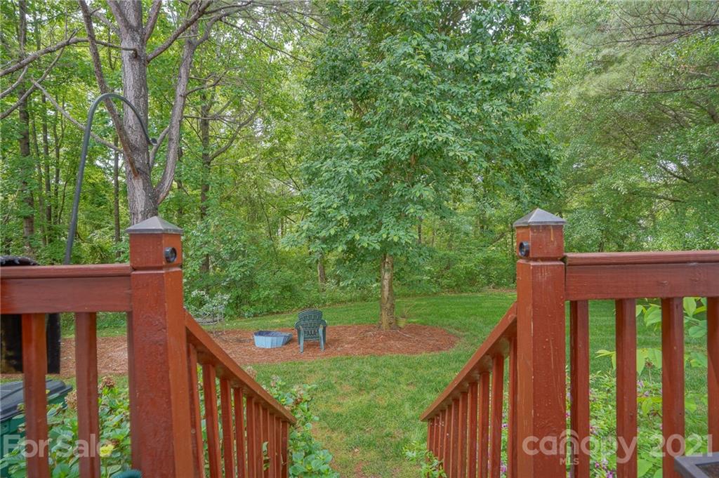 6039 Cougar Lane Charlotte NC 28269