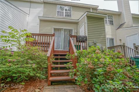 6039 Cougar Lane Charlotte NC 28269