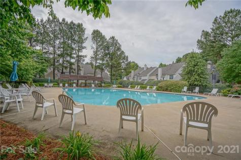 6039 Cougar Lane Charlotte NC 28269