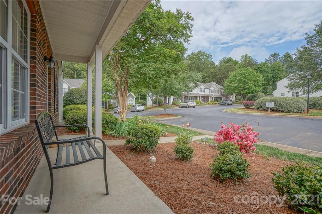 6039 Cougar Lane Charlotte NC 28269