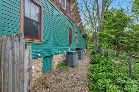 49 Miner Street Brevard NC 28712