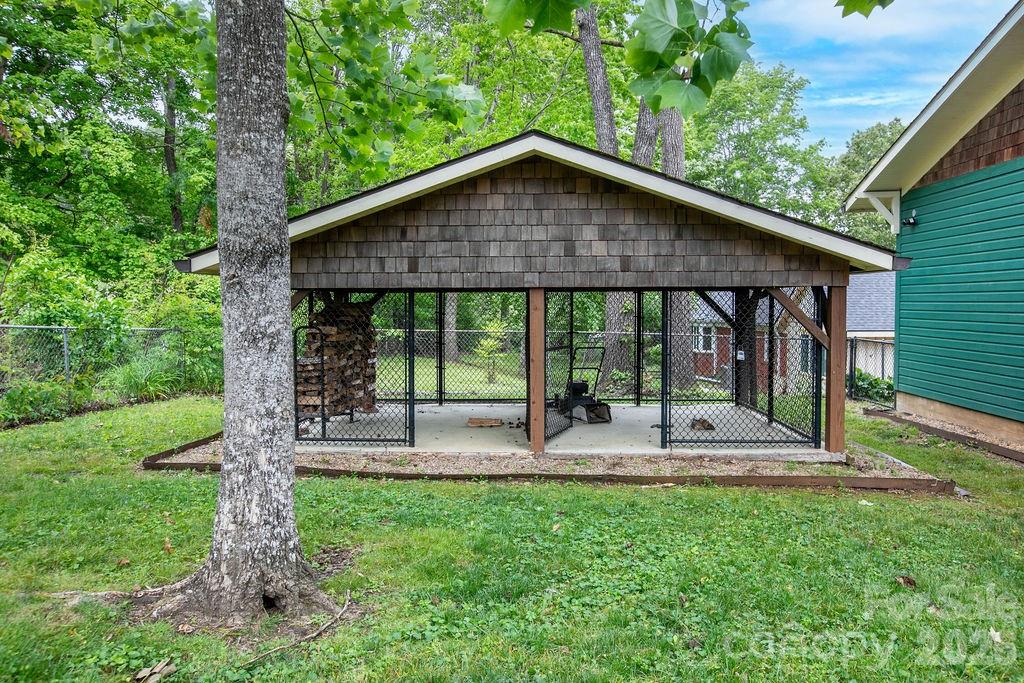 49 Miner Street Brevard NC 28712