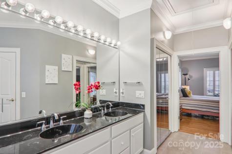 1 Bideford Row Asheville NC 28803