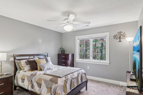 1 Bideford Row Asheville NC 28803