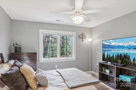 1 Bideford Row Asheville NC 28803