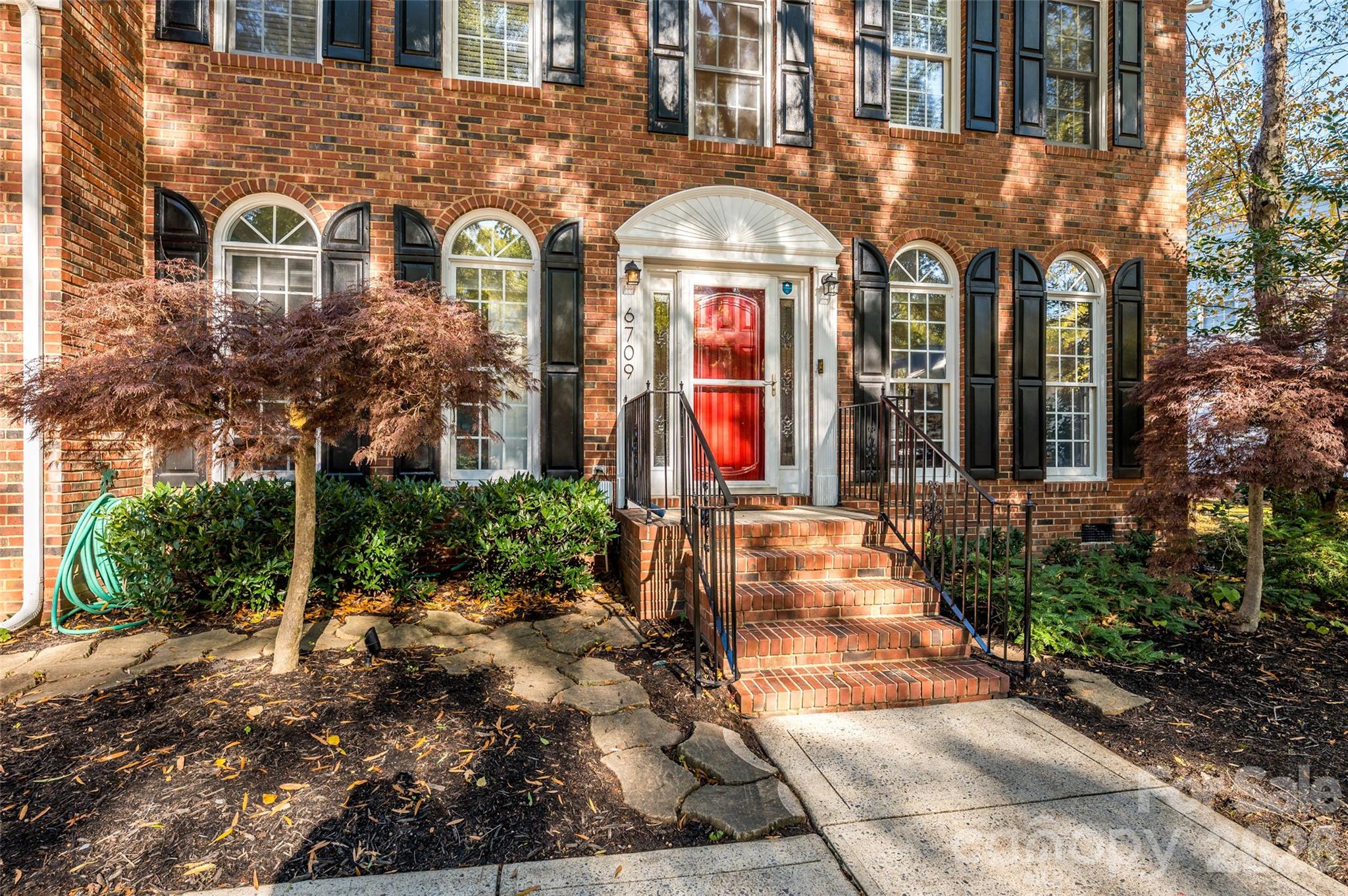 6709 Fairhope Court Charlotte NC 28277