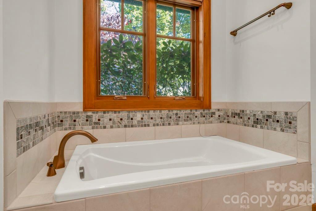 355 Oakley Green Boone NC 28607