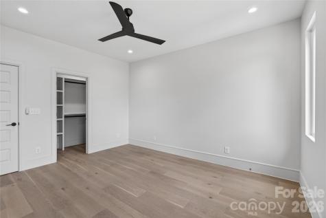 2616 Revolution Park Drive Charlotte NC 28208