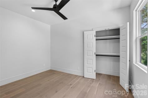 2616 Revolution Park Drive Charlotte NC 28208