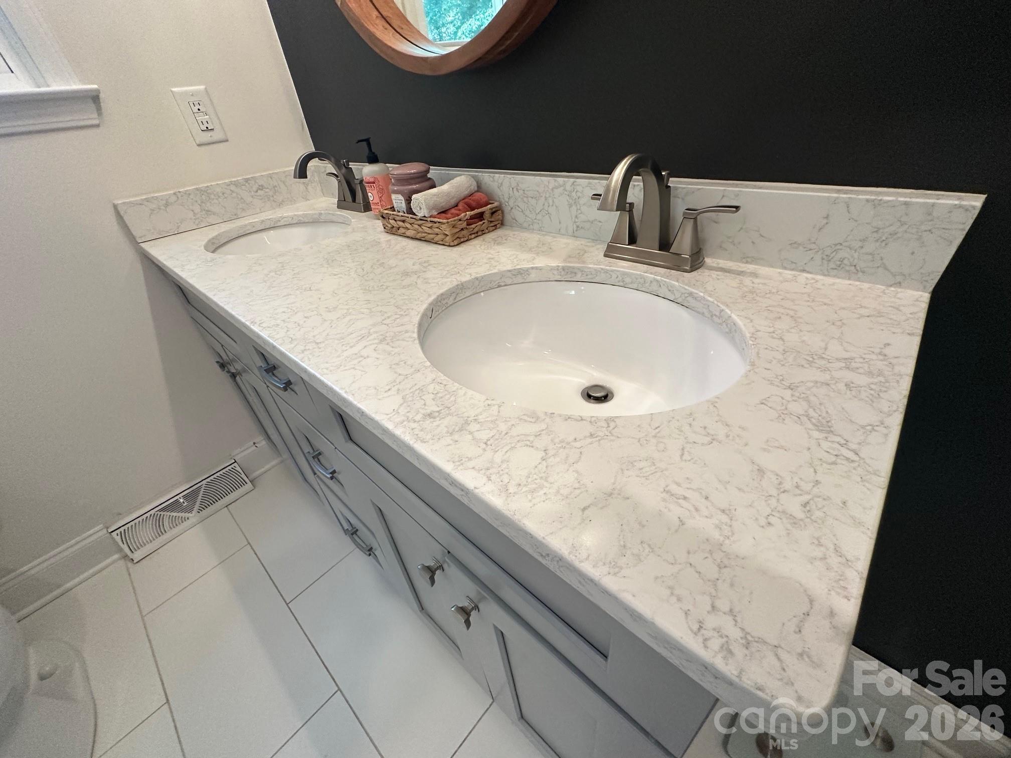3821 Dunwoody Drive Charlotte NC 28215