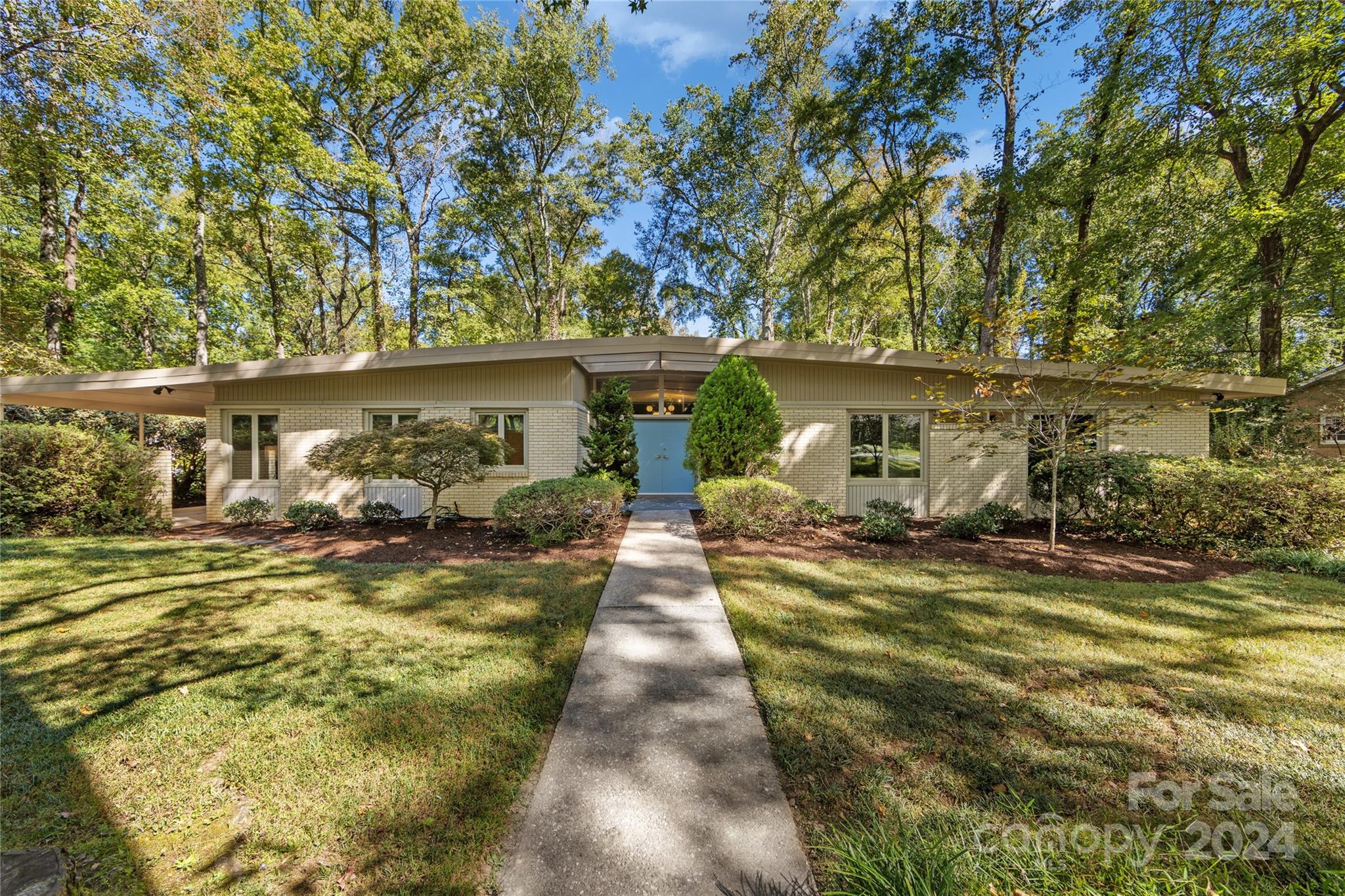 5601 Riviere Drive Charlotte NC 28211