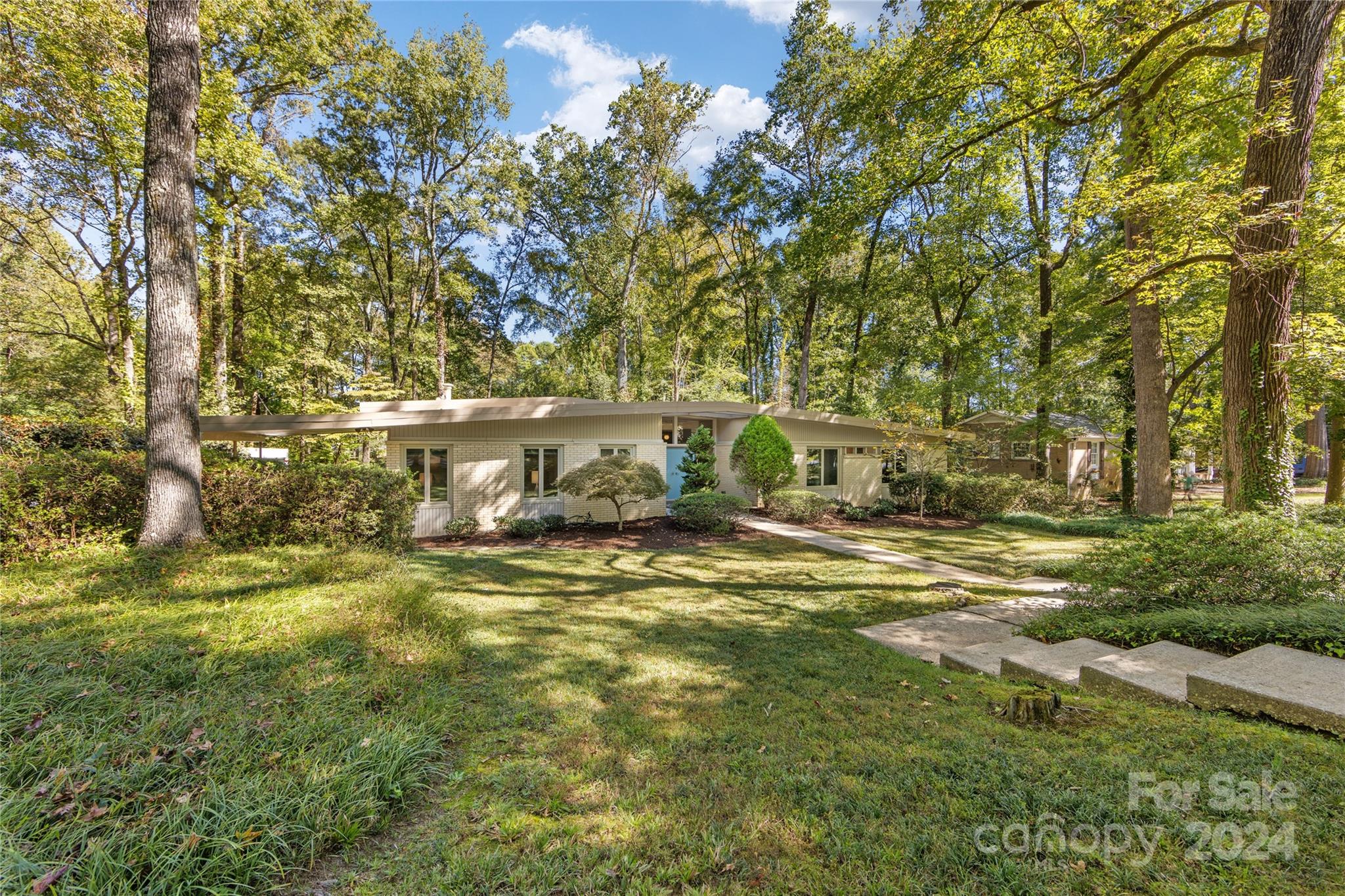 5601 Riviere Drive Charlotte NC 28211