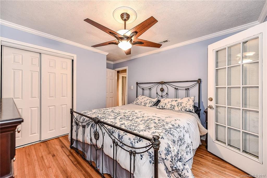 3039 Sunset Drive Charlotte NC 28209