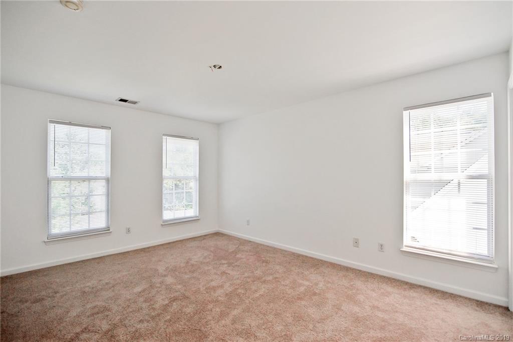 9728 Faires Farm Road Charlotte NC 28213