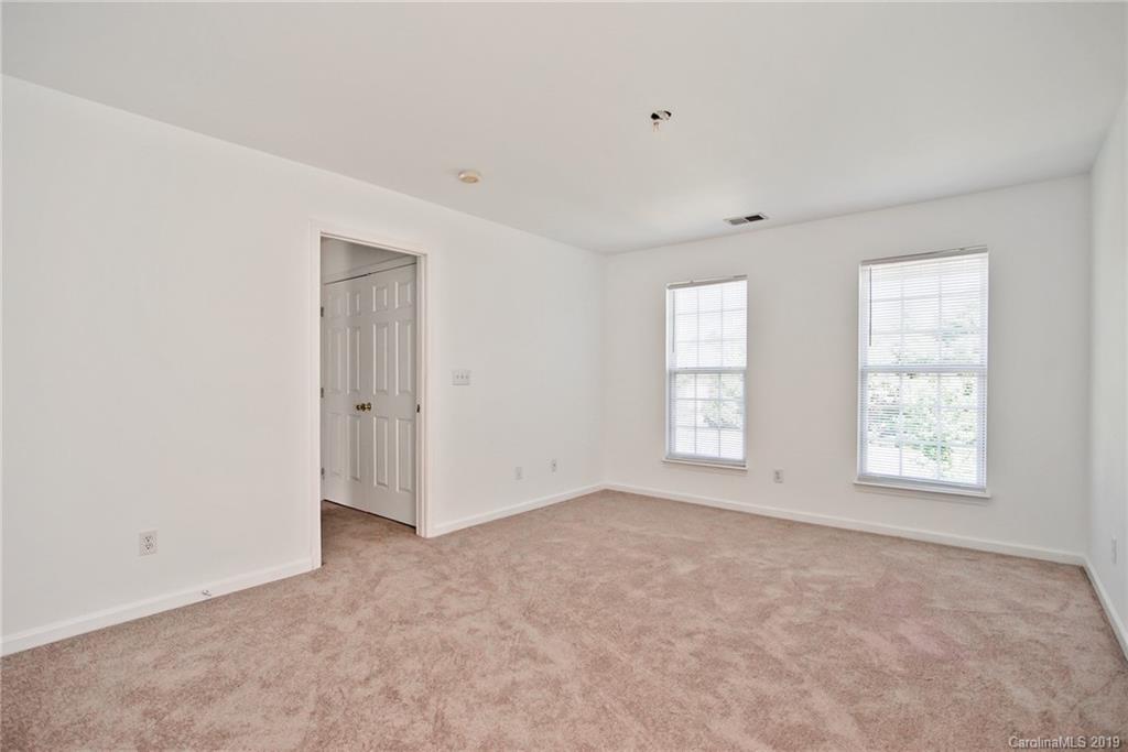 9728 Faires Farm Road Charlotte NC 28213
