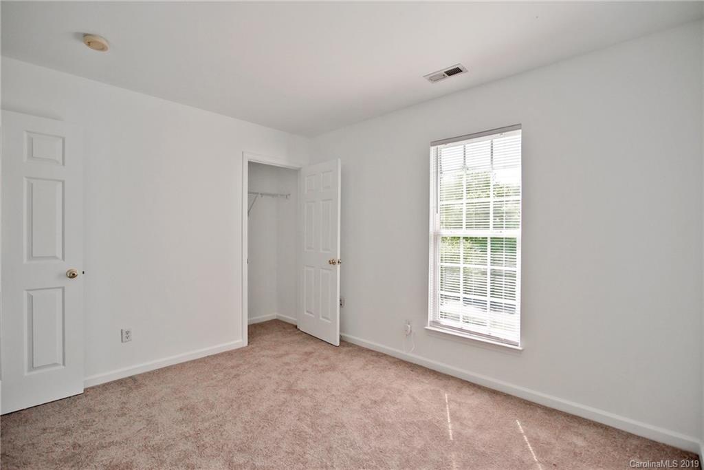 9728 Faires Farm Road Charlotte NC 28213