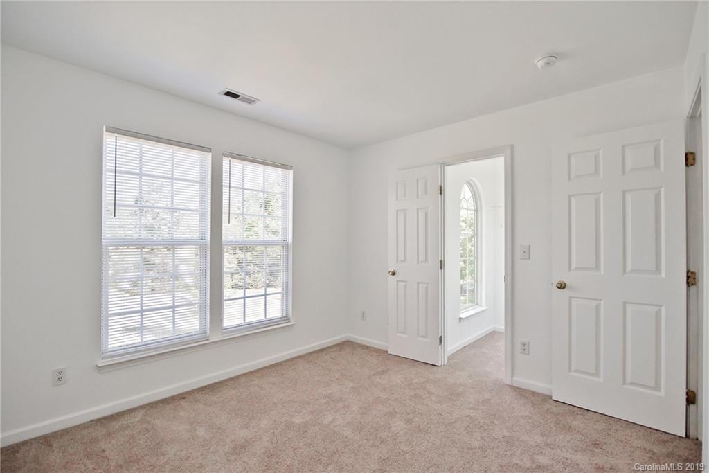 9728 Faires Farm Road Charlotte NC 28213