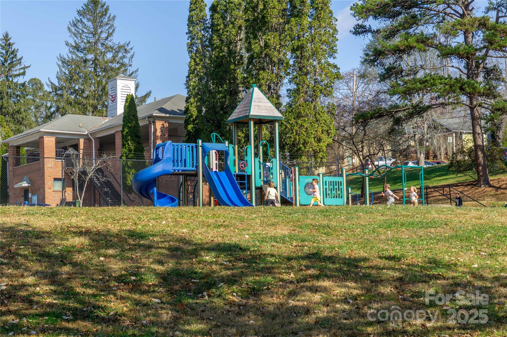 17 Mcdade Street Asheville NC 28806