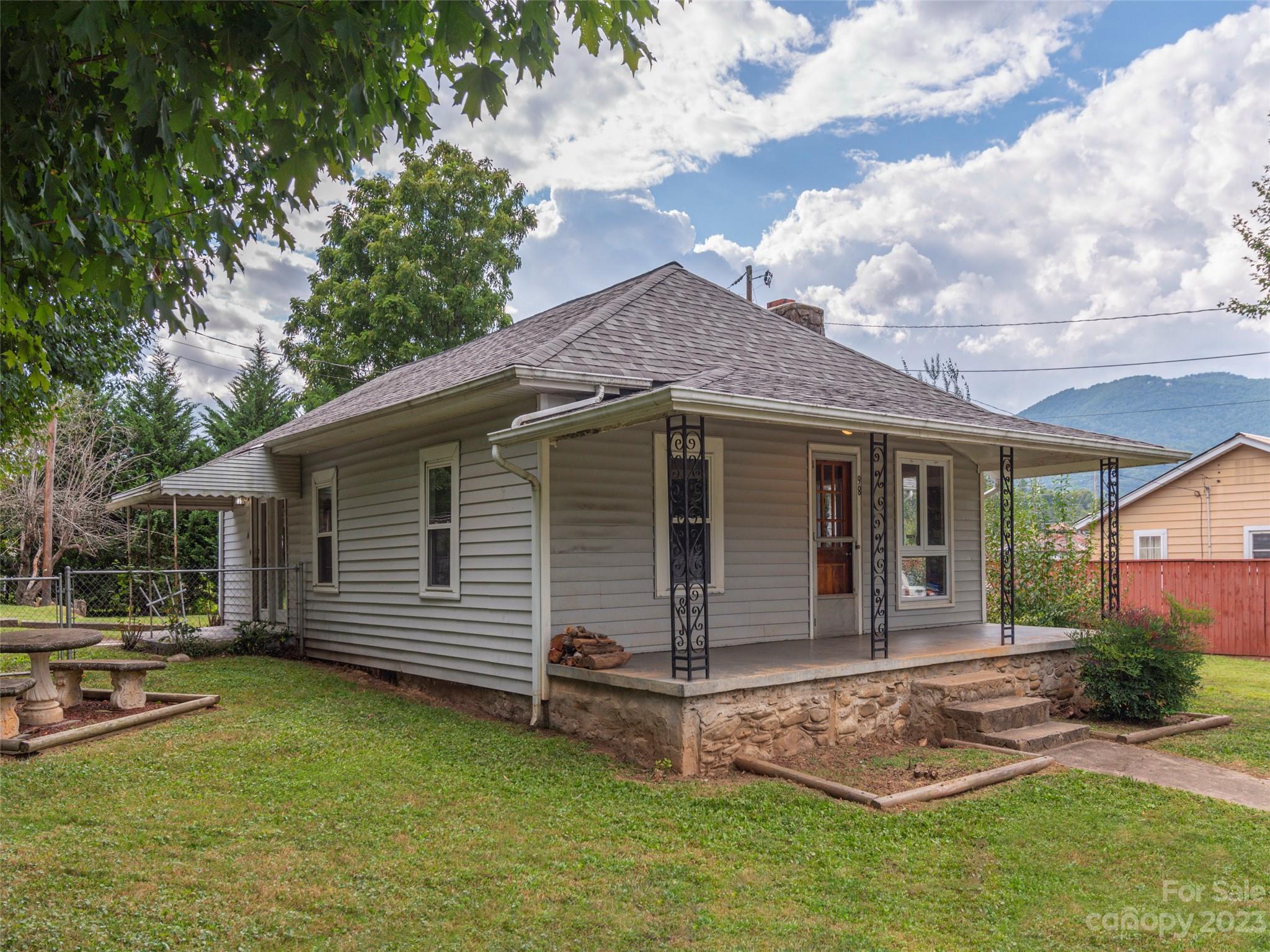 98 & 106 Norman Street Waynesville NC 28786