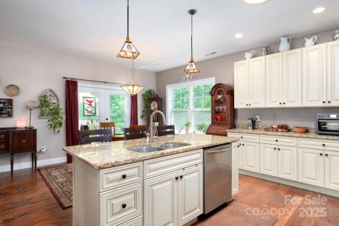 12 Asher Lane Arden NC 28704