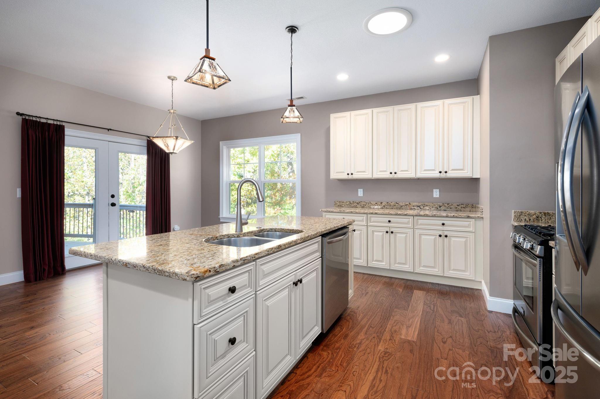 12 Asher Lane Arden NC 28704