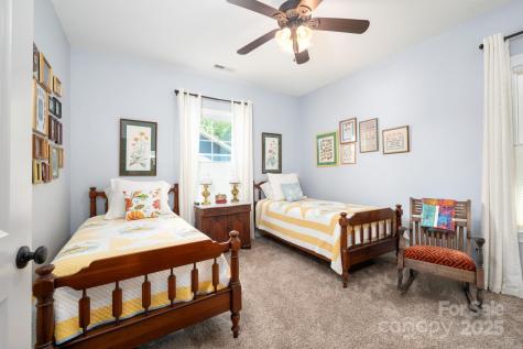 12 Asher Lane Arden NC 28704