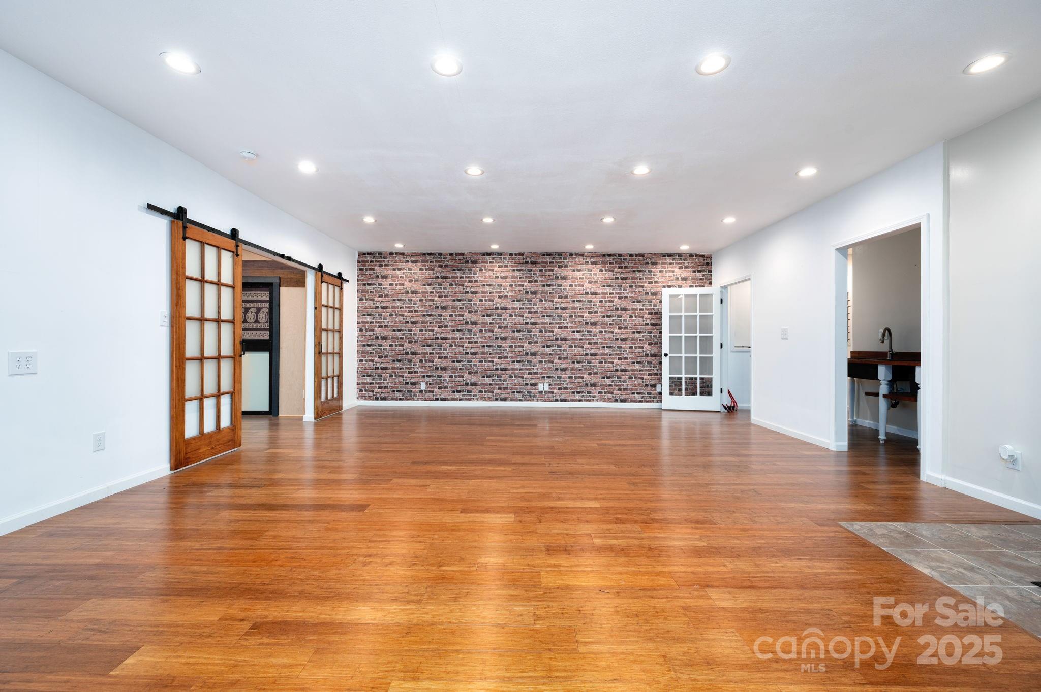 12 Asher Lane Arden NC 28704