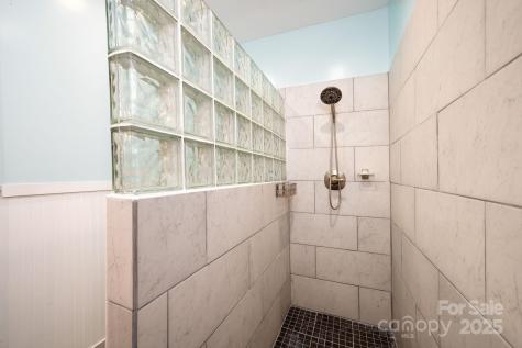 12 Asher Lane Arden NC 28704