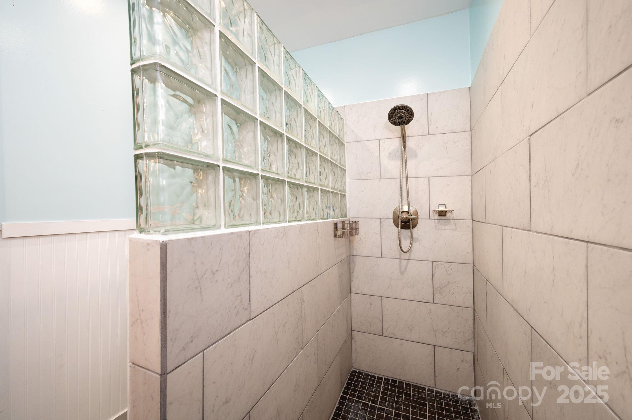 12 Asher Lane Arden NC 28704