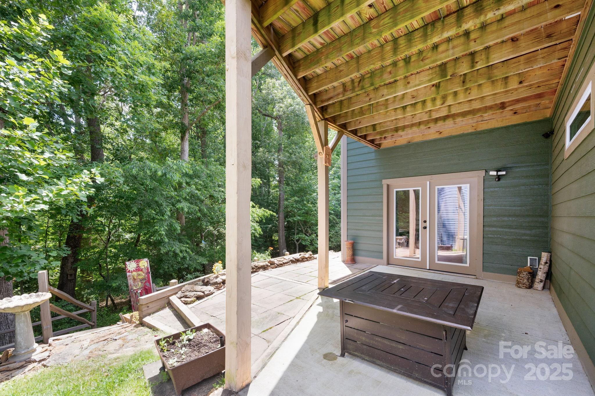 12 Asher Lane Arden NC 28704