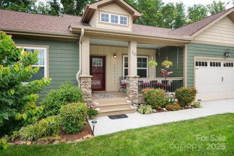 12 Asher Lane Arden NC 28704