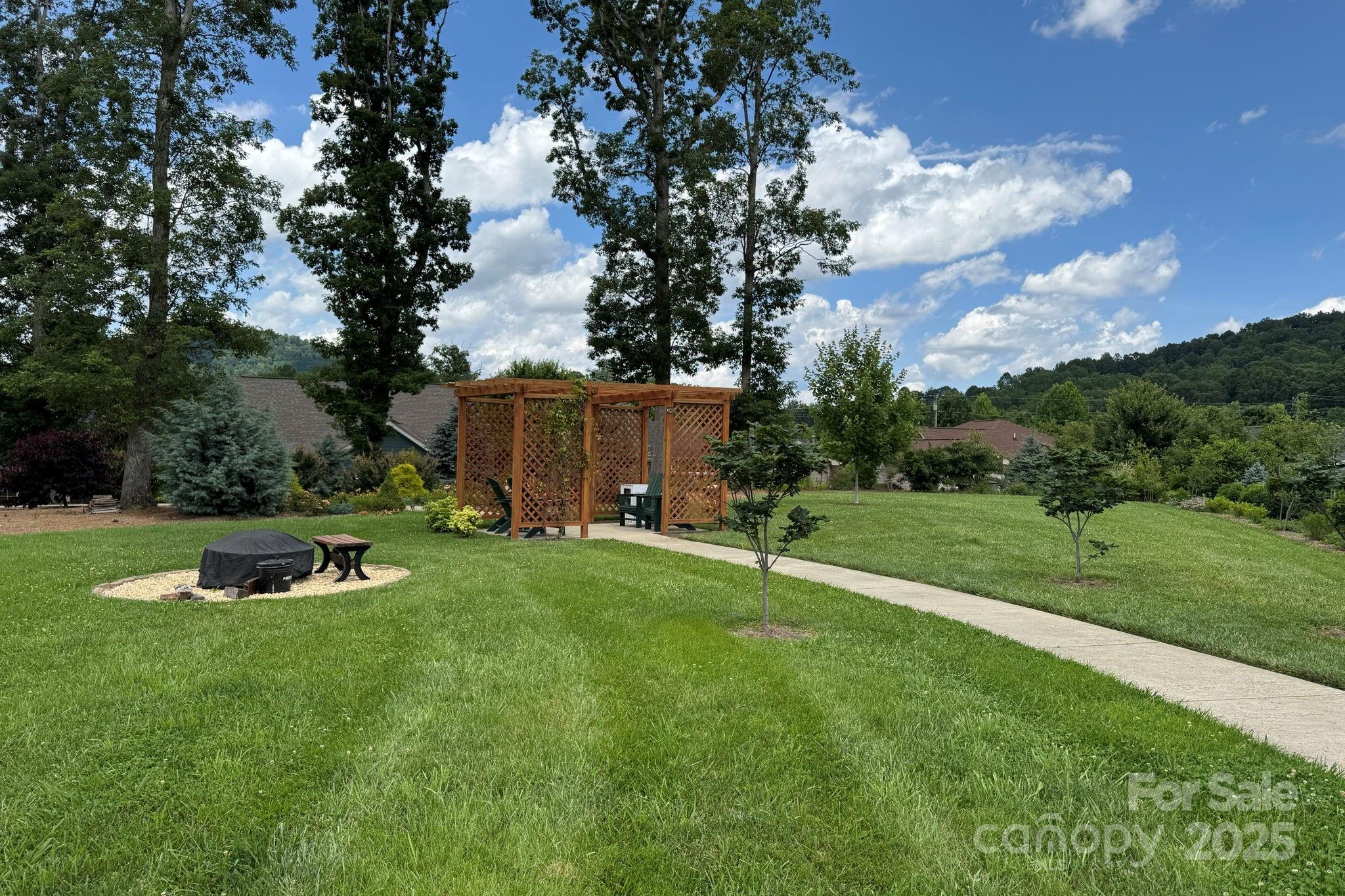 12 Asher Lane Arden NC 28704