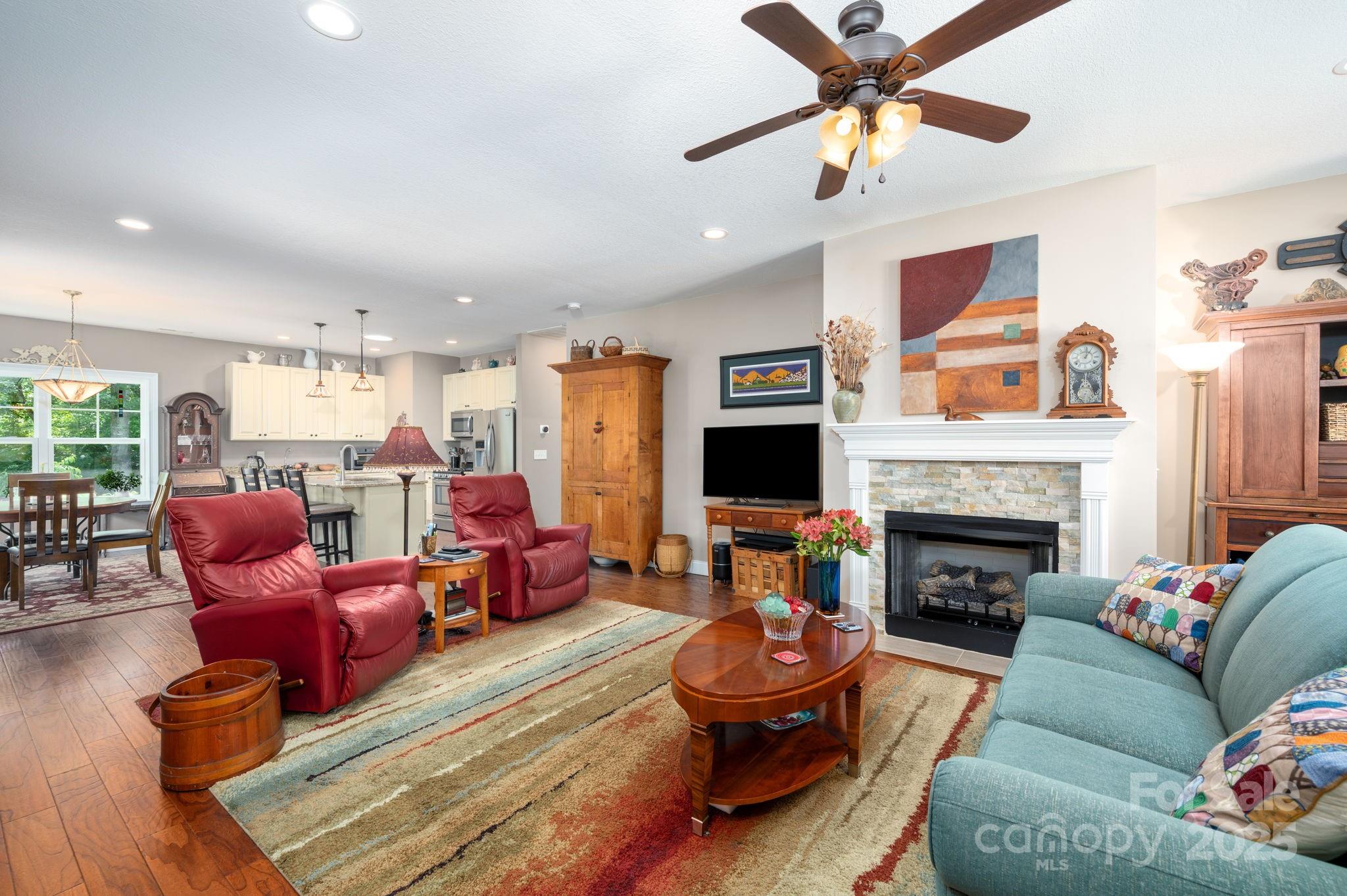 12 Asher Lane Arden NC 28704