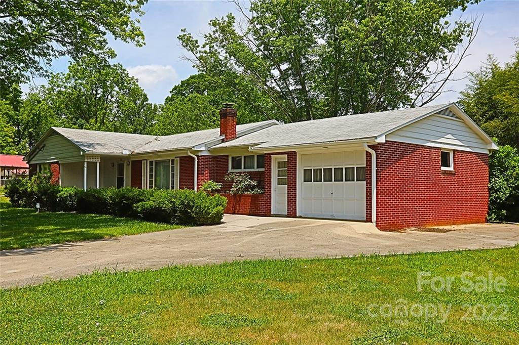 2071 Dutch Cove Road Canton NC 28716