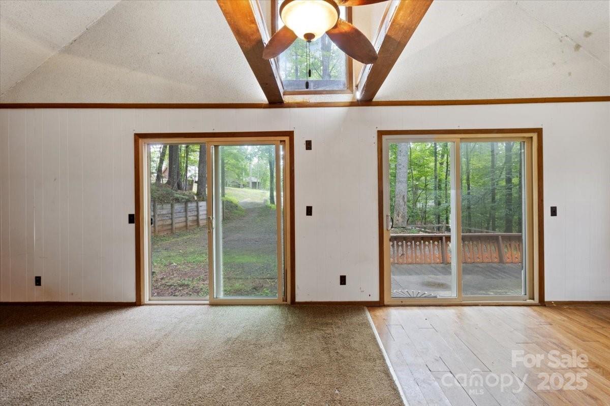215 Byrd Mountain Estates Road Burnsville NC 28714