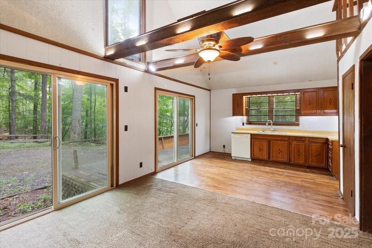215 Byrd Mountain Estates Road Burnsville NC 28714