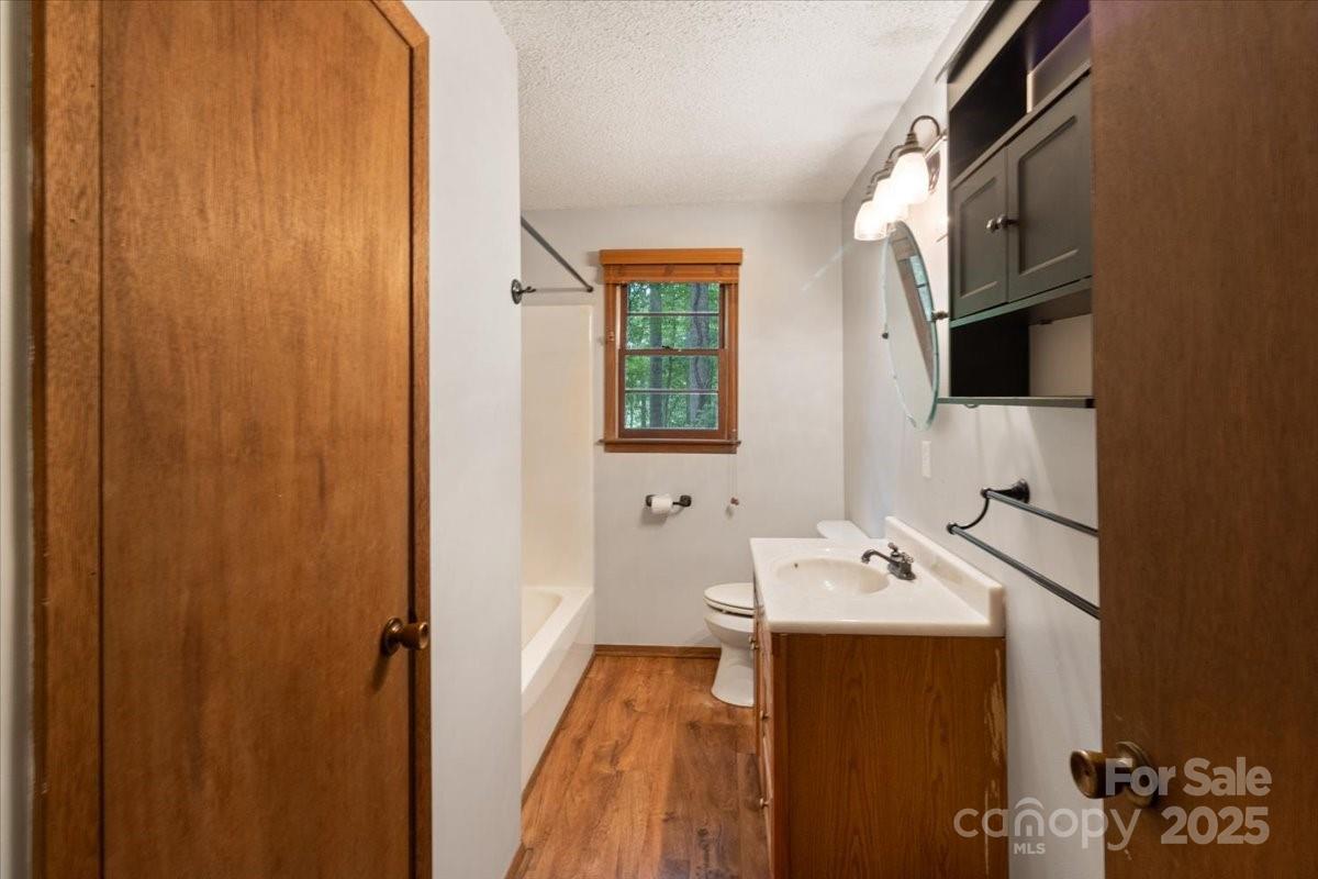 215 Byrd Mountain Estates Road Burnsville NC 28714
