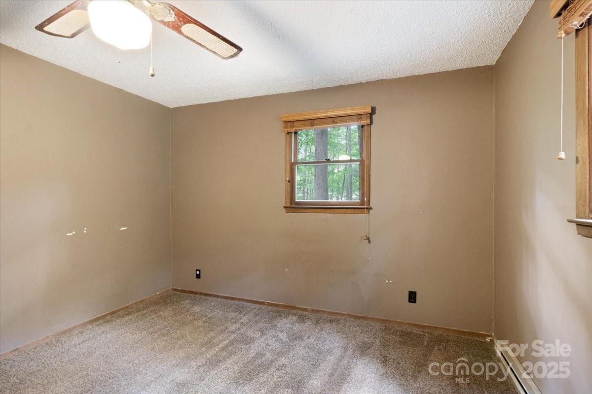 215 Byrd Mountain Estates Road Burnsville NC 28714