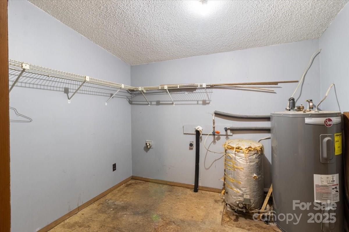 215 Byrd Mountain Estates Road Burnsville NC 28714