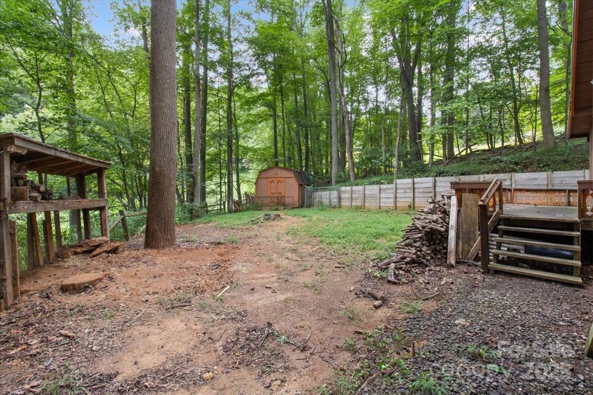 215 Byrd Mountain Estates Road Burnsville NC 28714