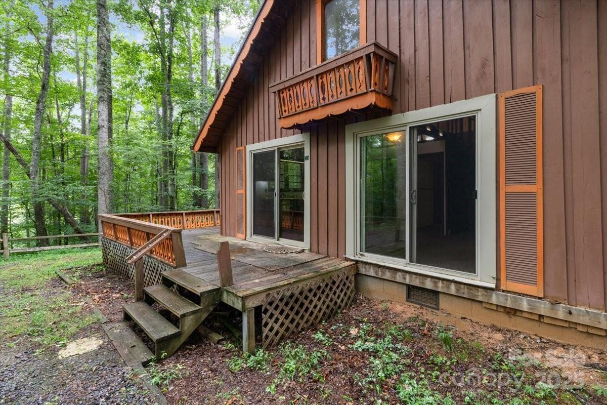 215 Byrd Mountain Estates Road Burnsville NC 28714