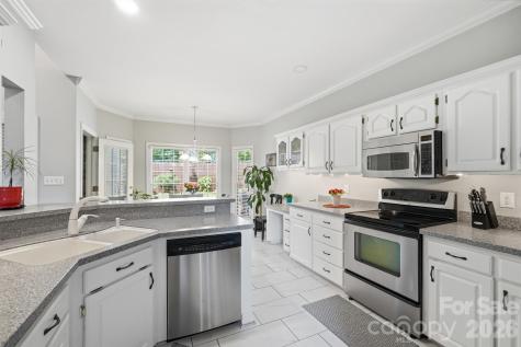2640 Willowbrook Drive Matthews NC 28104