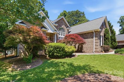 2640 Willowbrook Drive Matthews NC 28104